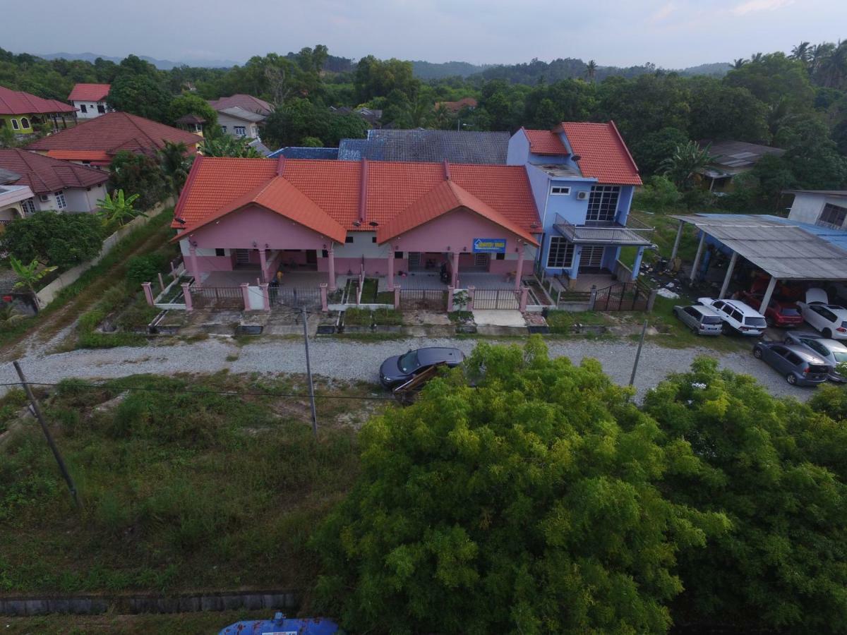 Homestay Tok Ma 1 Alur Tuman Marang Extérieur photo